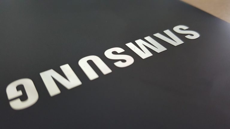 Galaxy S10 tendrá la parte posterior en cerámica según los rumores Galaxy S10 tendrá la parte posterior en cerámica según los rumores