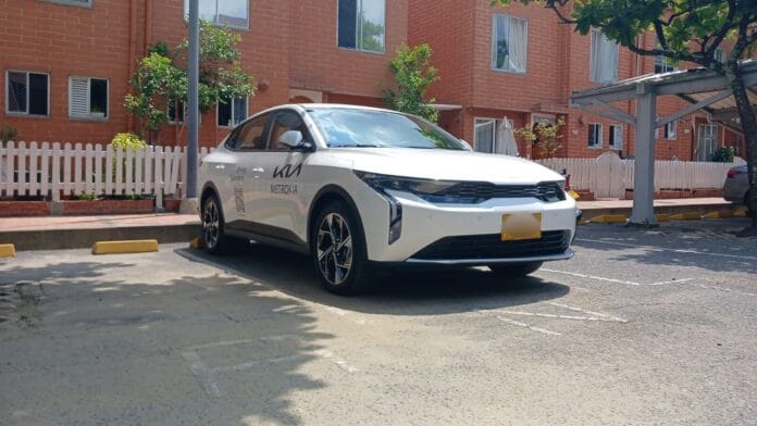 Kia K3 sedan