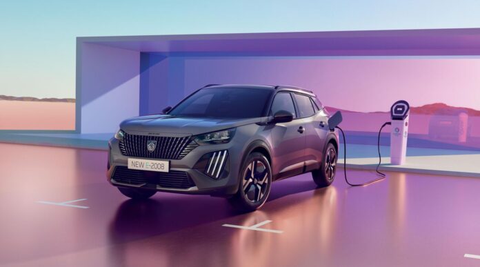 PEUGEOT_E_2008_2023_066_FR (1)