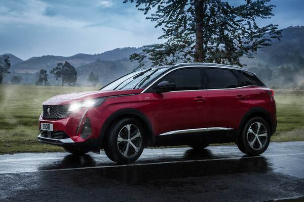 PEUGEOT 3008