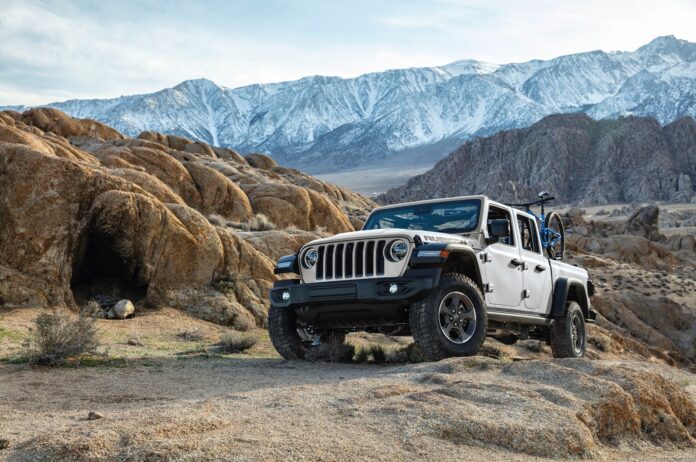 JEEP GLADIATOR (2)