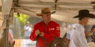 Mauricio Vélez y su pick-up 1500: “ante la exigencia responde como un tractor”
